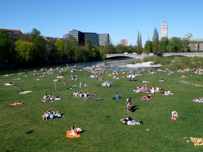 Early Summer – Munich, Isar at Reichenbachbrücke