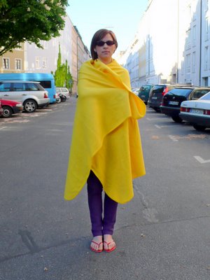 Yellow Blanket – Munich, Holzstrasse