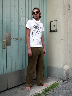 Black Hearts – Munich, Corneliusstrasse