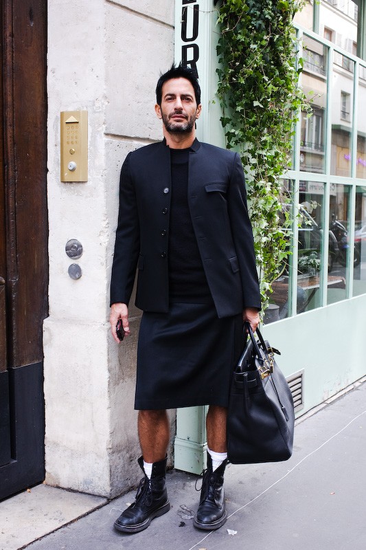 The Guy With White Socks – Paris, Rue de la Michodière