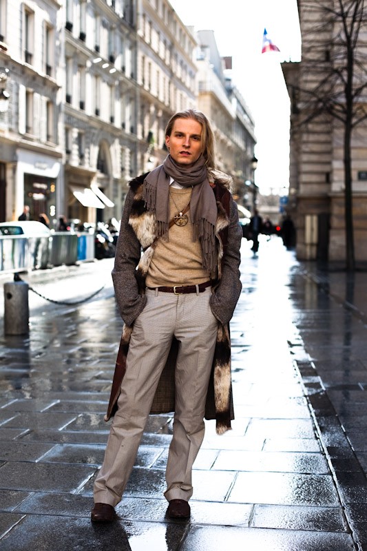 Golden Light – Paris, Place Maurice Barres