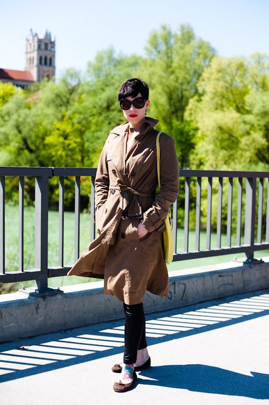 Two Days, Two Looks – Munich, Reichenbachbrücke & London, Kingsway