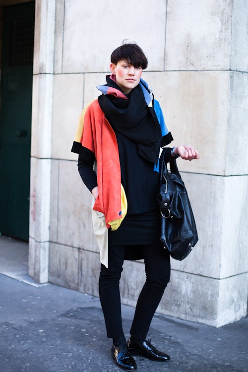 Colorful Contrasts – Paris, Rue des Saints-Pères