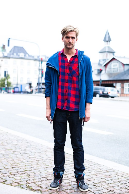 Blue vs. Red – Copenhagen, Oslo Plads