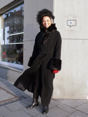 Red Gloves – Munich, Müllerstrasse