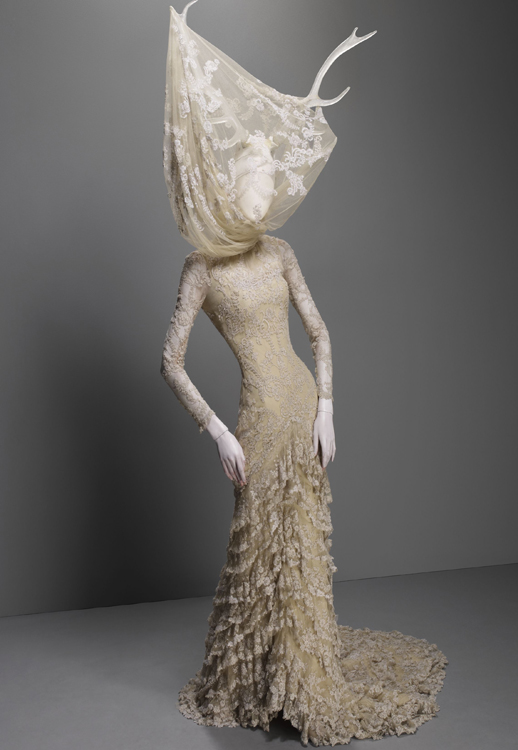 Extraordinary, Extreme, Sublime: The Savage Beauty of Alexander McQueen –  visuology